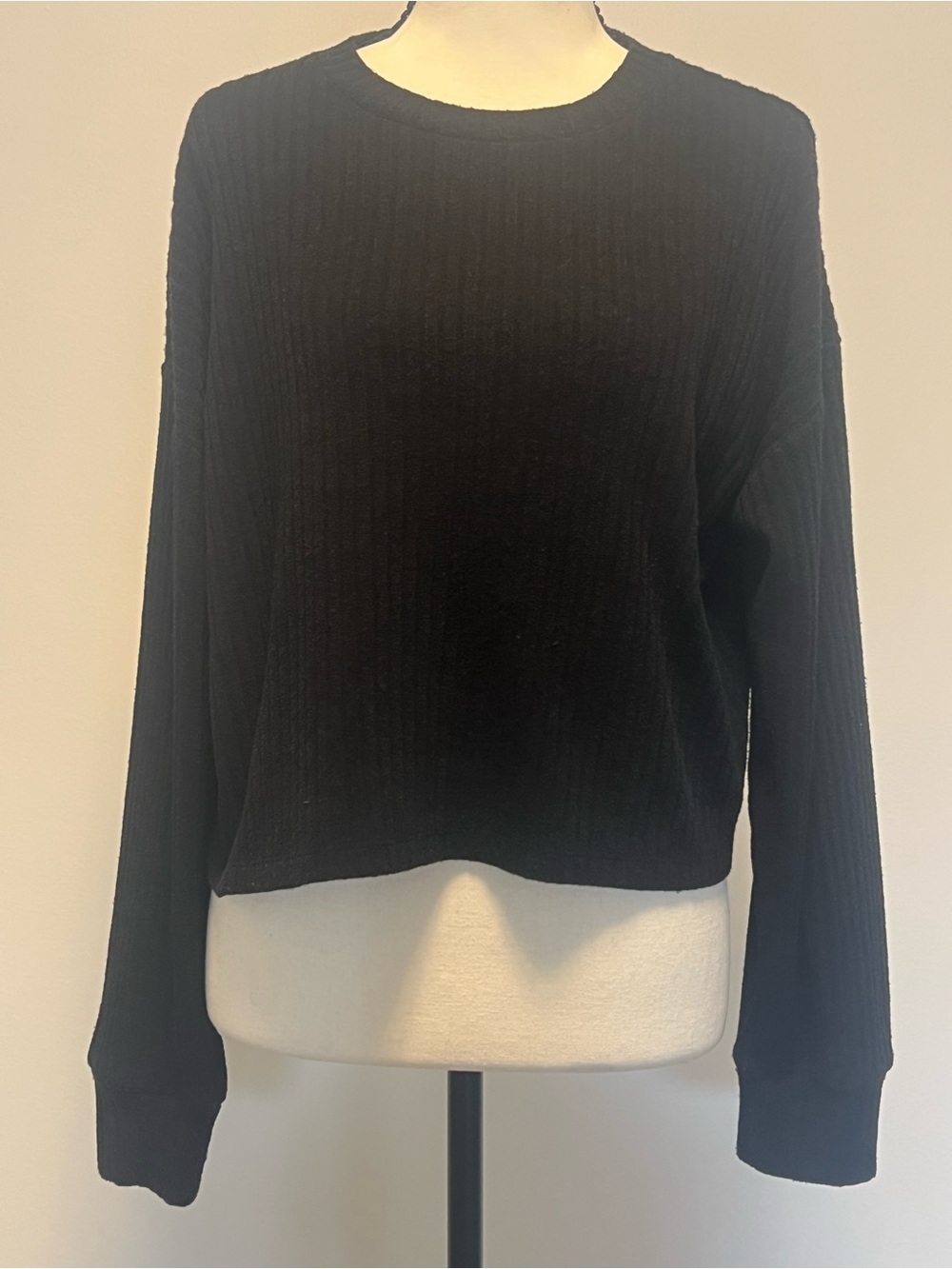 Wilfred Black Ribbed Scoop Crew Sweater